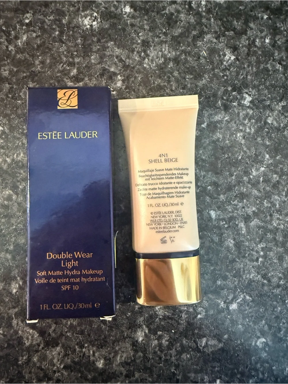 Estée Lauder Double Wear Light Soft Matte Hydra Makeup - Discontinued 4N1